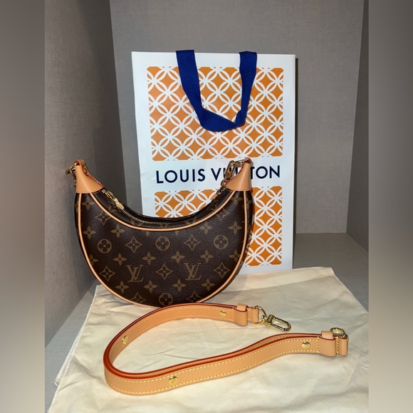 Louis Vuitton Loop Shoulder Bag - Picture 6 of 16